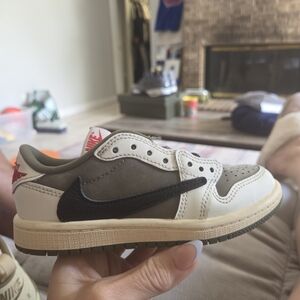 Nike Kids' Black and Cream Sneakers